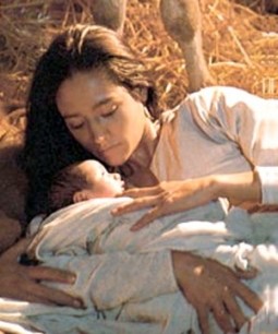 olivia-hussey-nativity-255x306